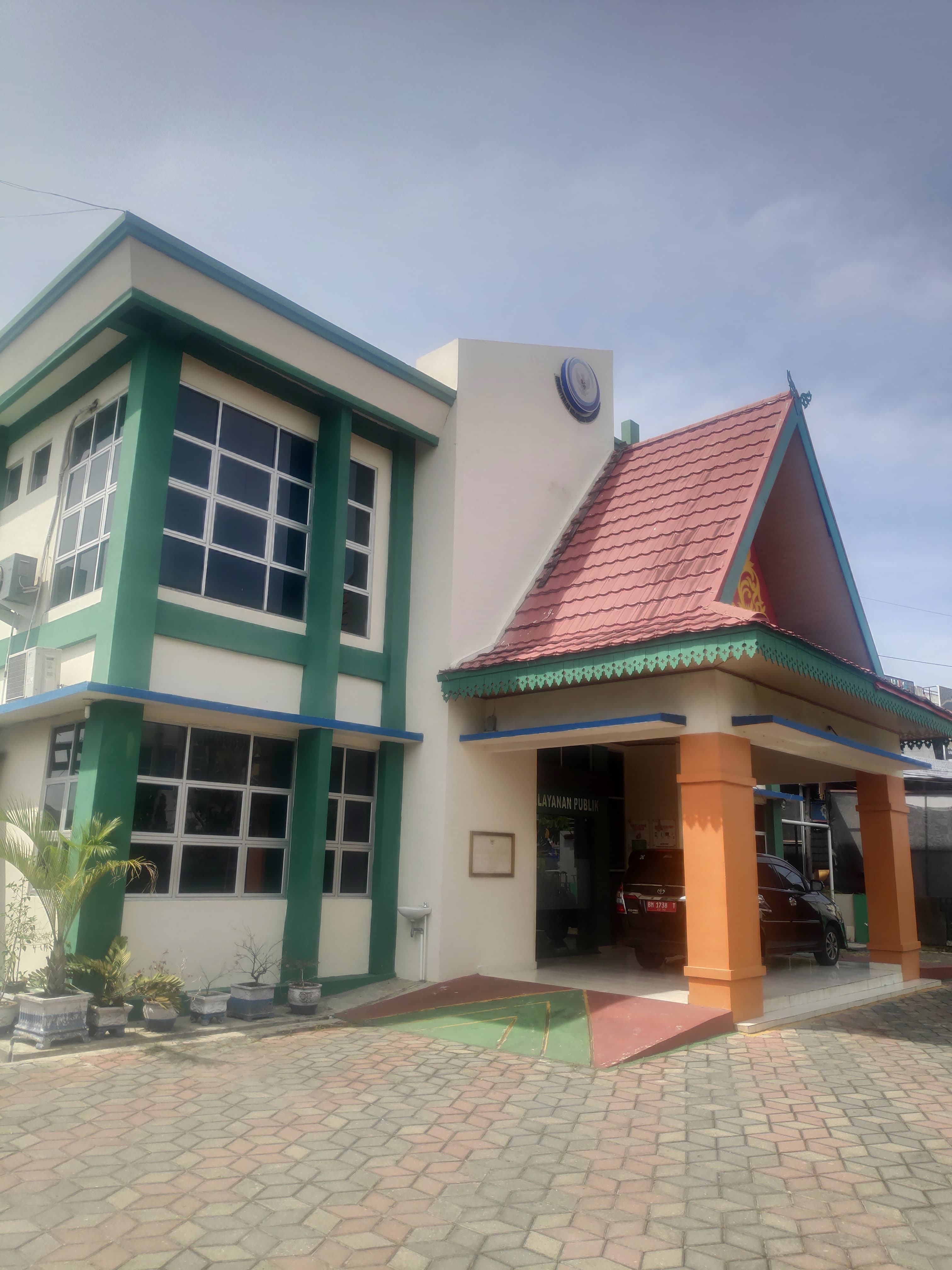 TV di Ruang Pelayanan PPID Stasiun KIPM Pekanbaru Tahun 2025