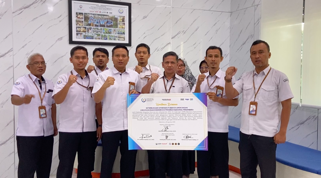 Penandatanganan Komitmen Bersama LKKPN Pekanbaru 2025