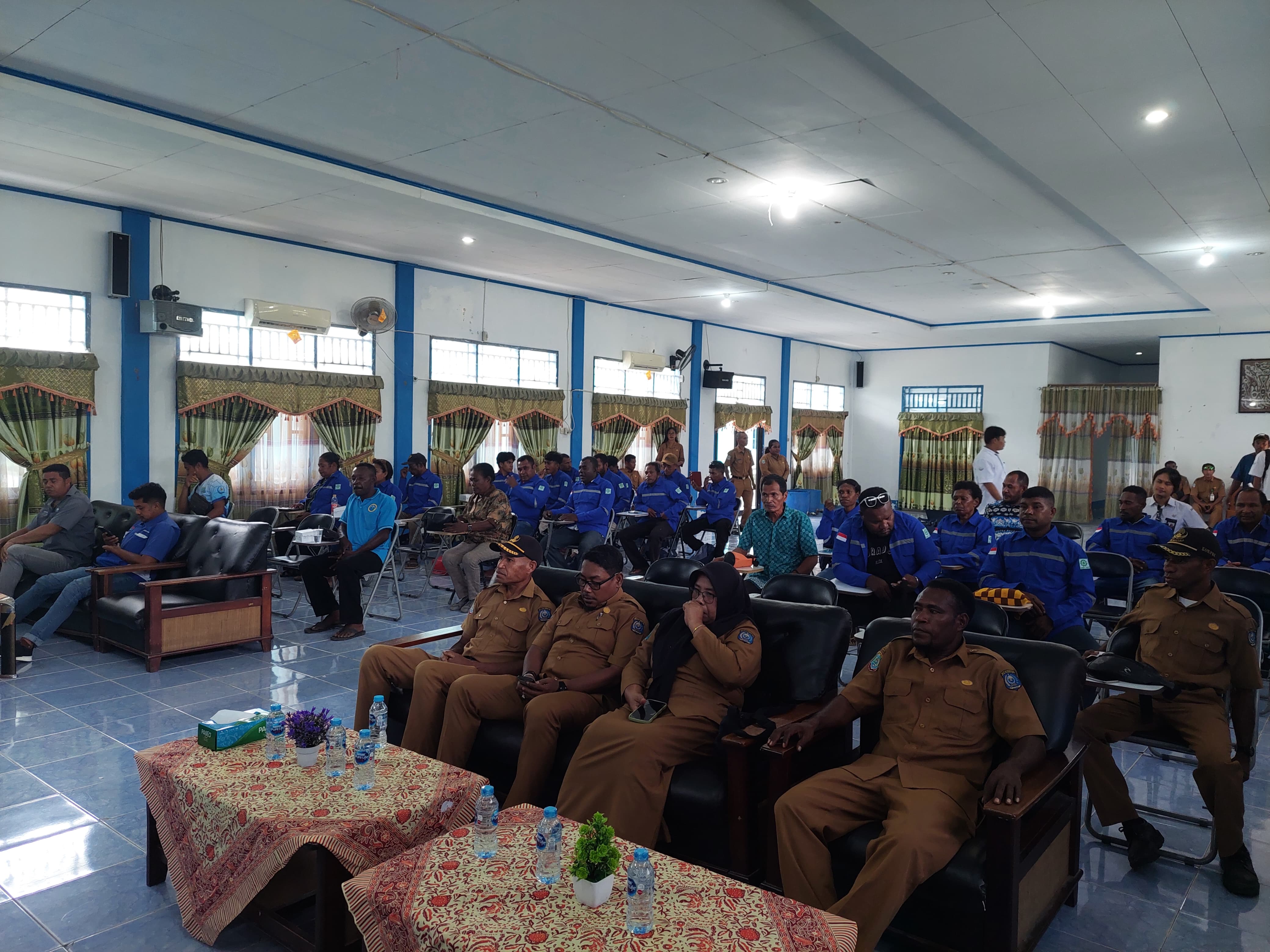 Bimtek Perakitan Alat Tangkap Jaring dan Penggunaan GPS di Raja Ampat