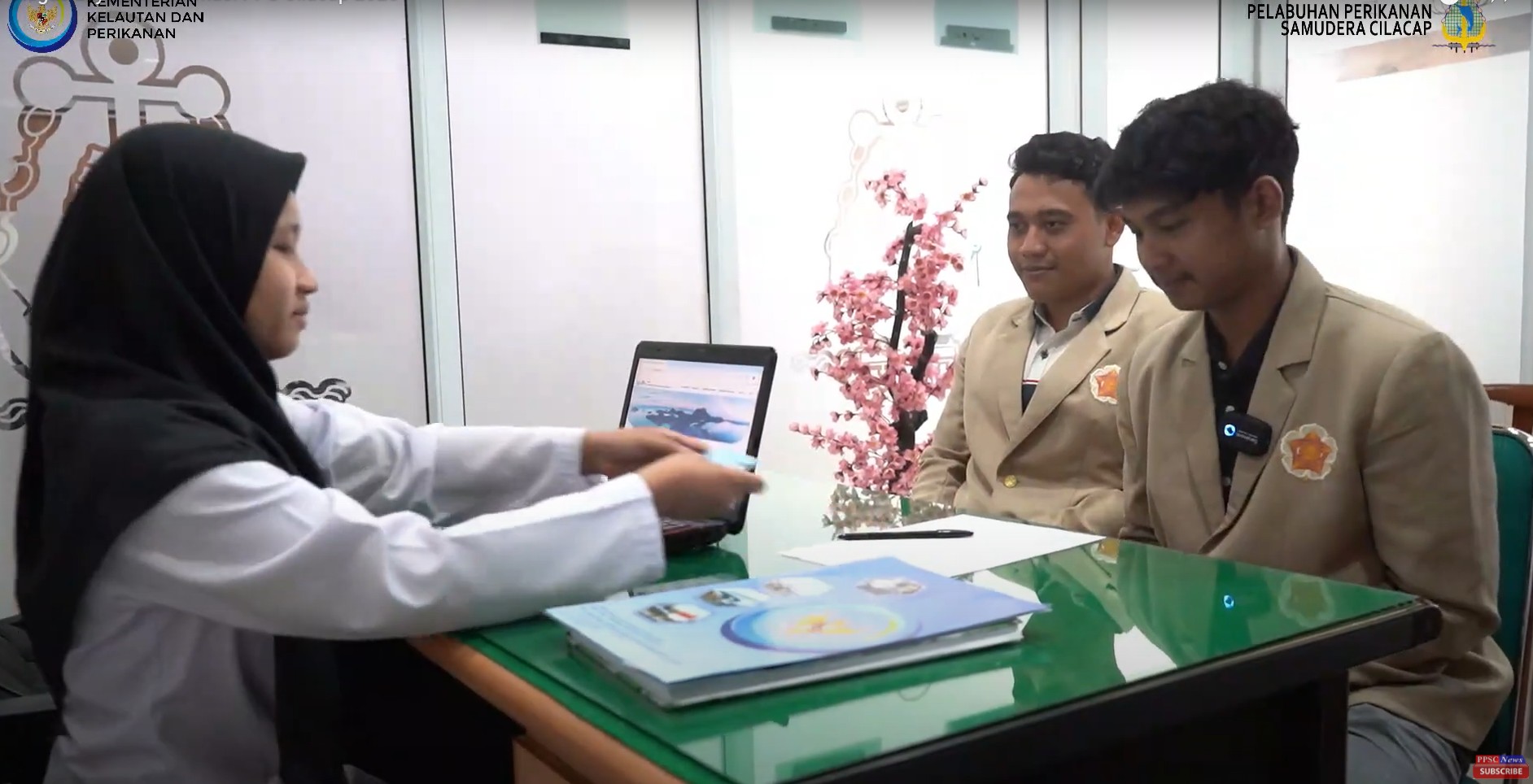 Petugas Layanan Informasi PPS Cilacap 2025